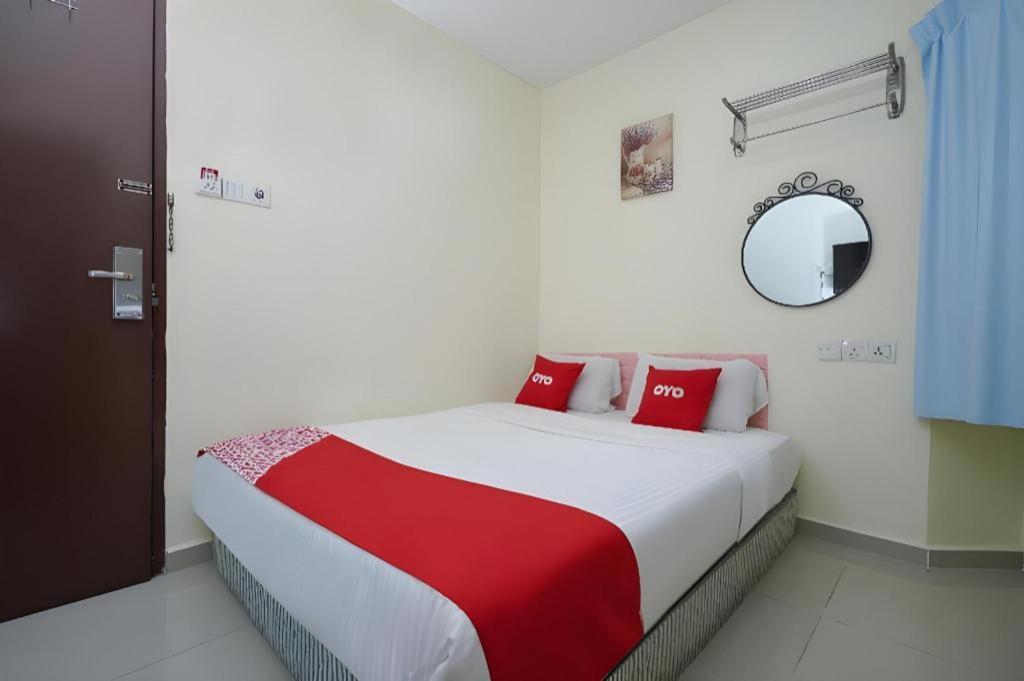 Oyo 89717 Budget Star Hotel Куала-Лумпур Экстерьер фото