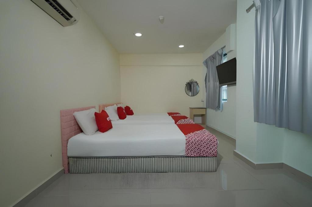 Oyo 89717 Budget Star Hotel Куала-Лумпур Экстерьер фото