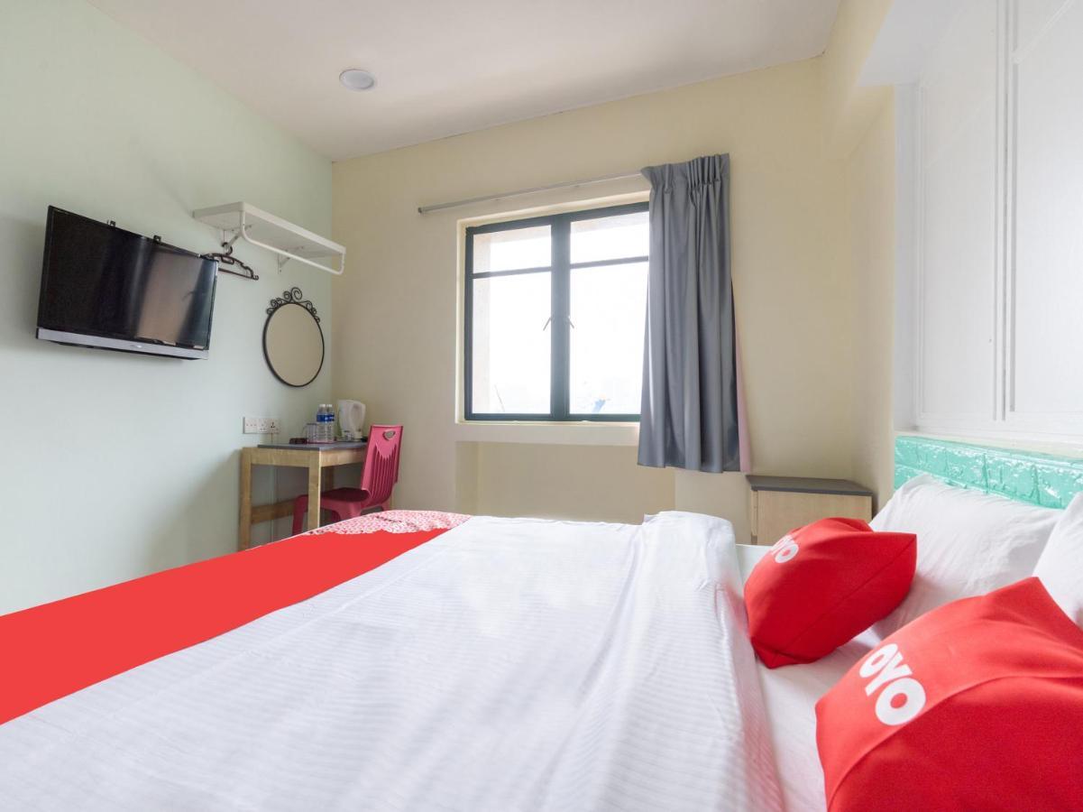 Oyo 89717 Budget Star Hotel Куала-Лумпур Экстерьер фото